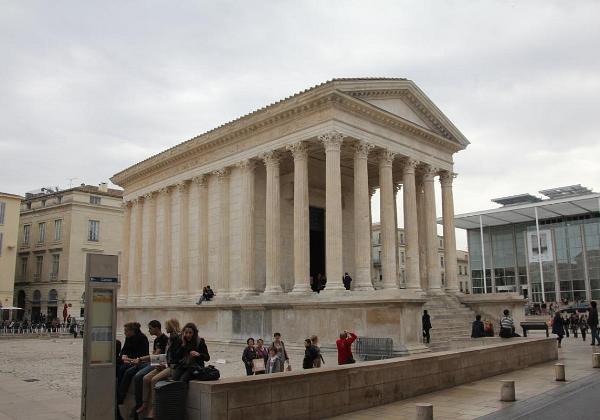 Nimes