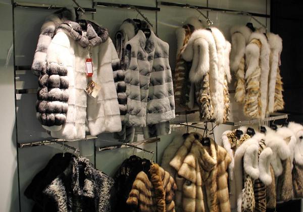 Pelze-Leder