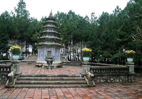 Thien Mu Pagoda